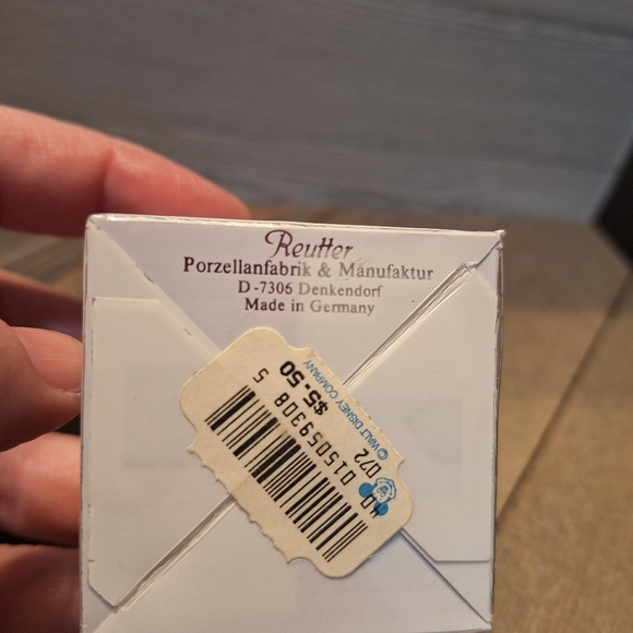 Disney Reutter Porcelain Miniature Mickey and Minnie Mouse Salt Pepper Shakers - Picture 2 of 6